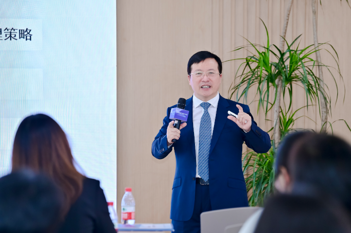 清华大学全球产业实验室副院长对出海人才白皮书进行深度解读